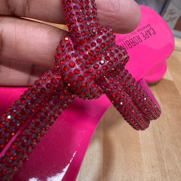 Cape Robbin Pink Sandals Vibrant Summer Style - Picture 3 of 12